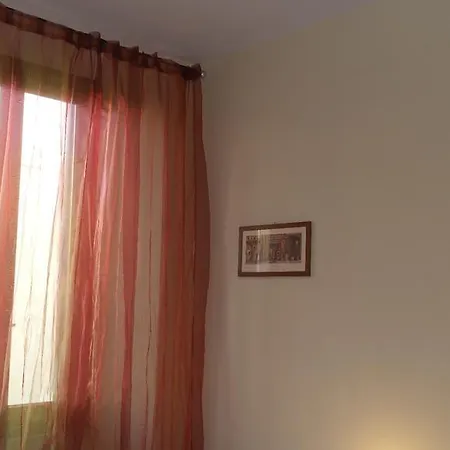 Cappellini Khan
