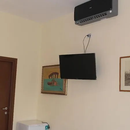 Cappellini Khan Ρώμη